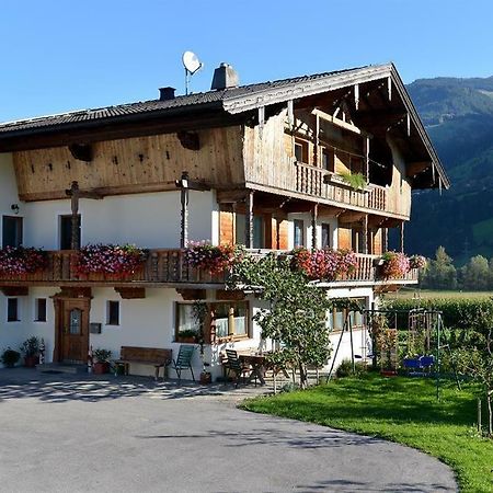 Ferienwohnungen Taxacher Fuegen Exterior photo
